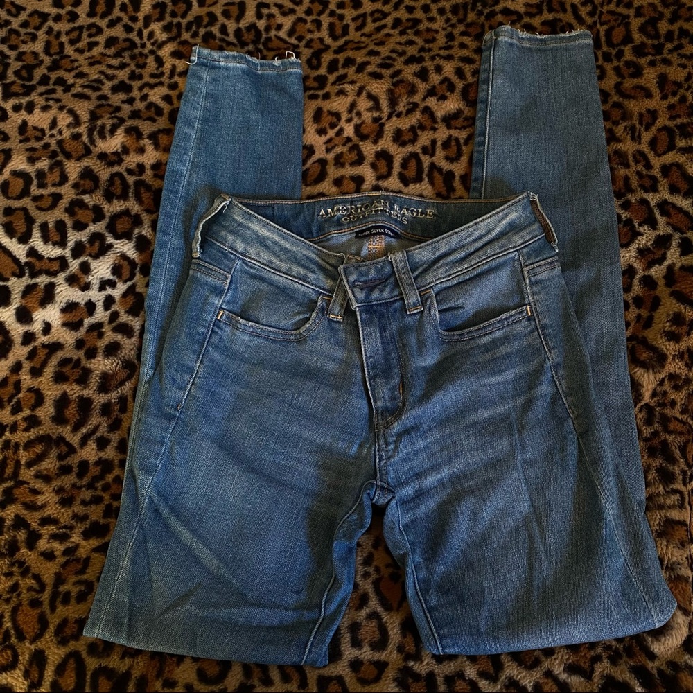 American Eagle skinny jeans, size 2